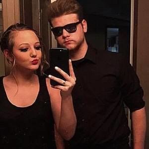 Meet your Posher, Hunter